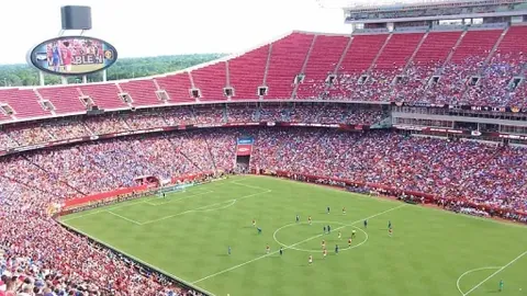 约基奇达成16000分成就，精彩后场压哨三分一击！面不改色，精准命中！